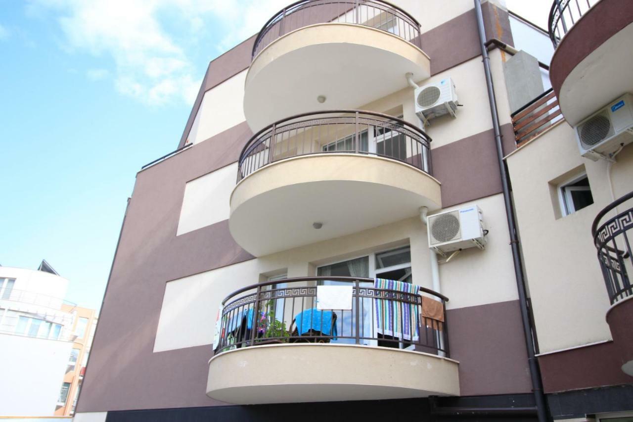 Marina Bay 22 Apartment Sveti Vlas Esterno foto