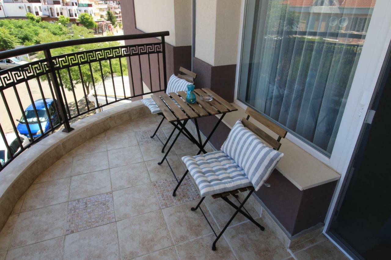 Marina Bay 22 Apartment Sveti Vlas Esterno foto