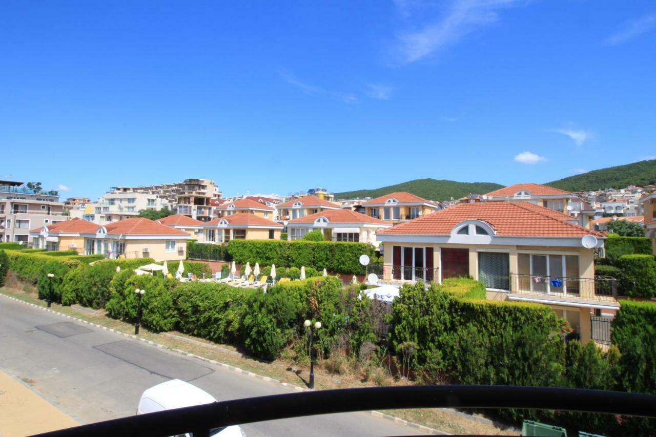 Marina Bay 22 Apartment Sveti Vlas Esterno foto