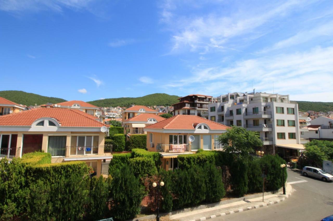 Marina Bay 22 Apartment Sveti Vlas Esterno foto